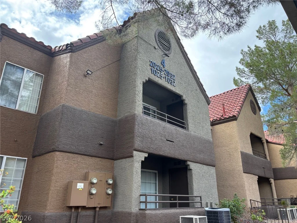 2200 Fort Apache, Las Vegas, NV 89117
