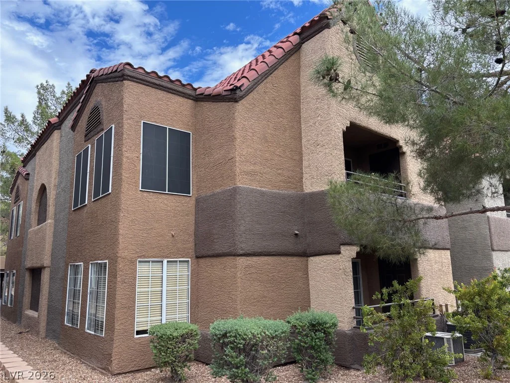 2200 Fort Apache, Las Vegas, NV 89117