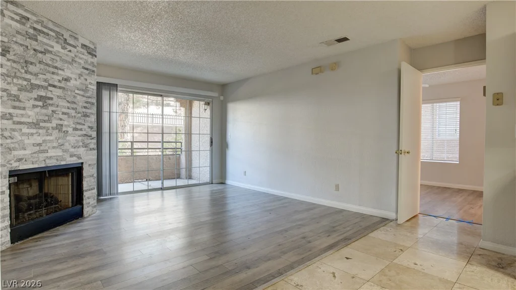 2200 Fort Apache, Las Vegas, NV 89117