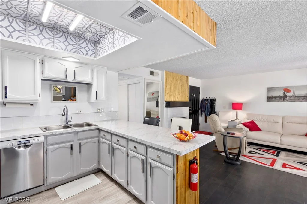 4291 Sanderling, Las Vegas, NV 89103