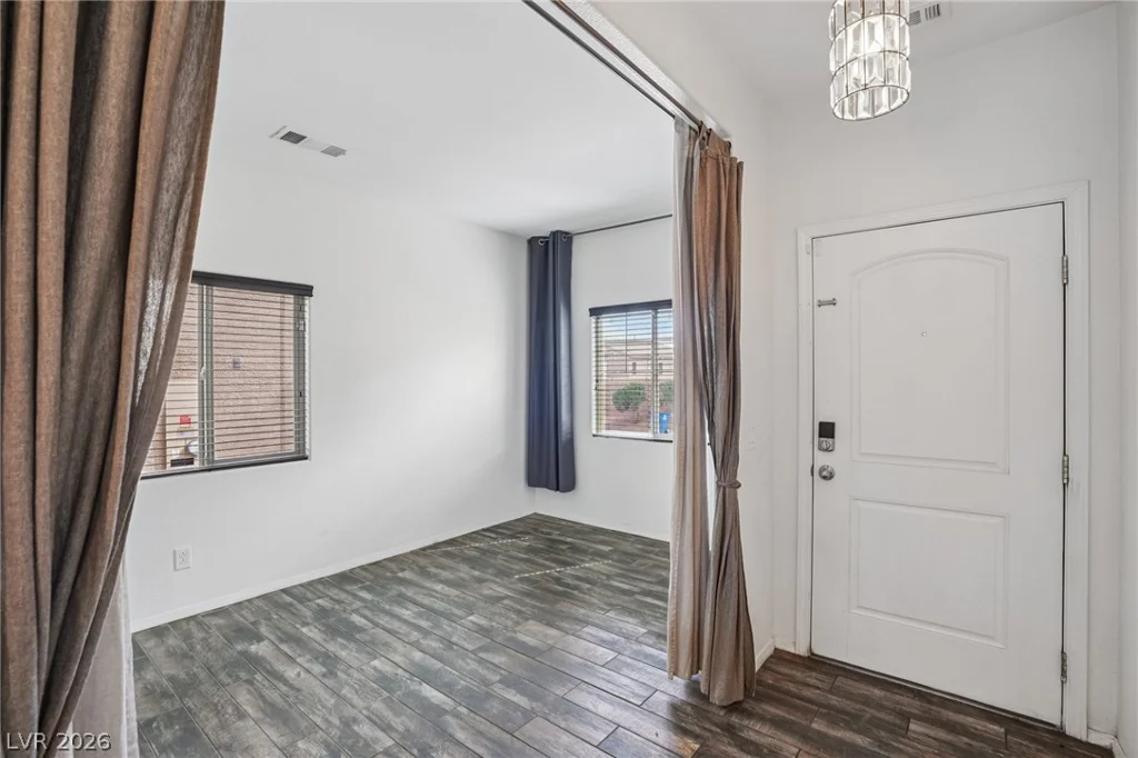10612 Capitol Peak, Las Vegas, NV 89166