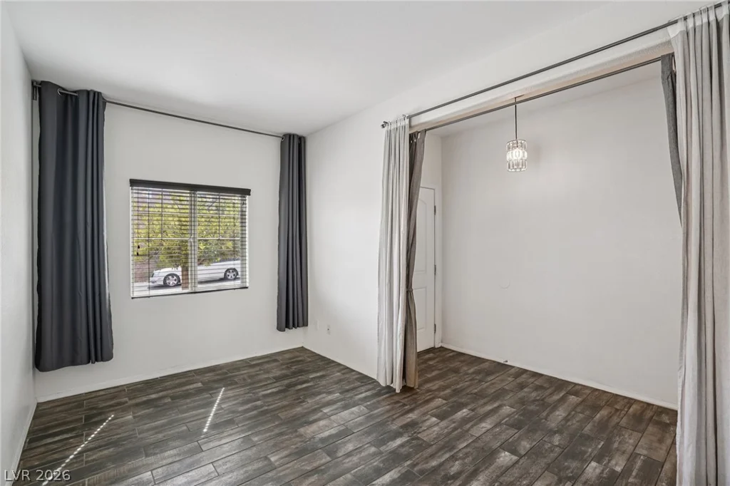 10612 Capitol Peak, Las Vegas, NV 89166