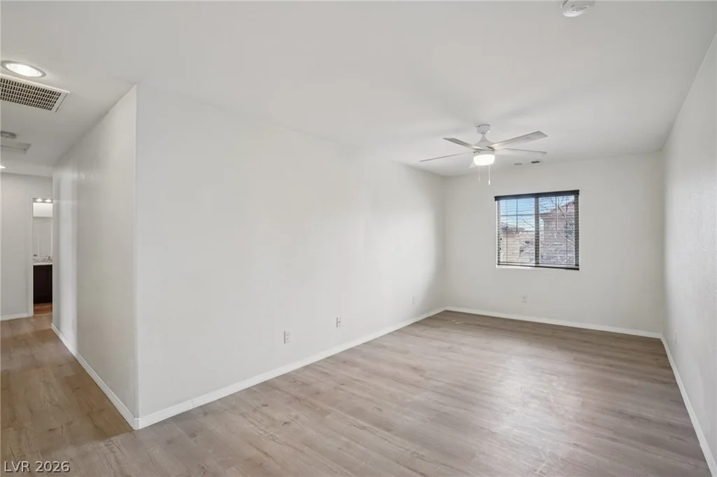 10612 Capitol Peak, Las Vegas, NV 89166