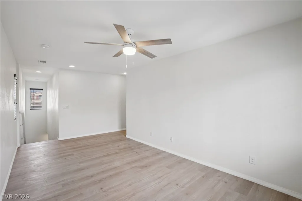 10612 Capitol Peak, Las Vegas, NV 89166