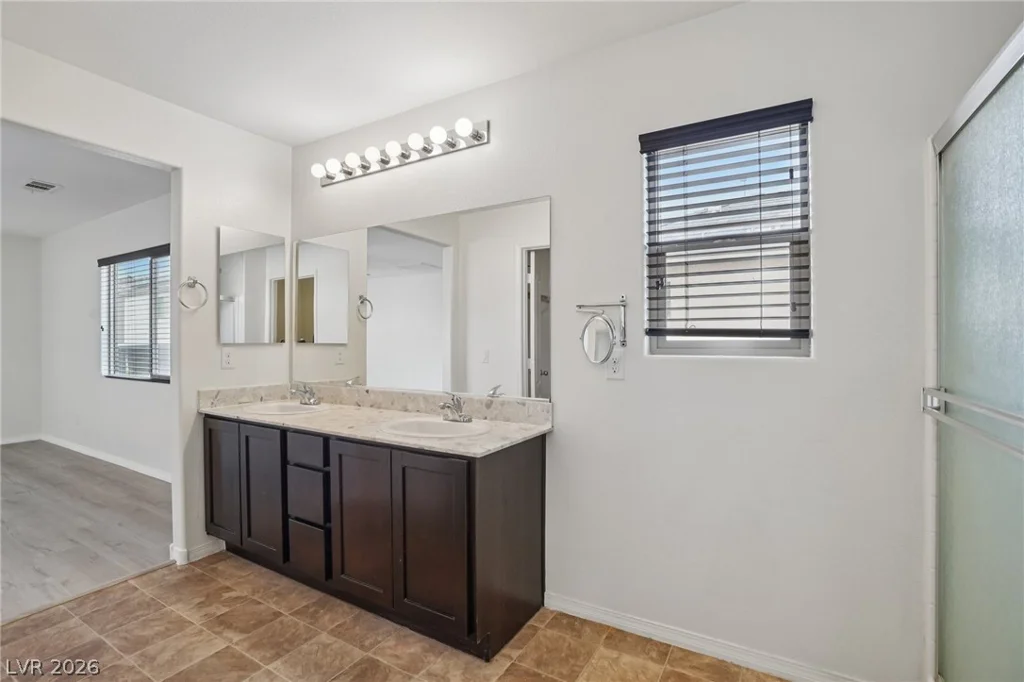 10612 Capitol Peak, Las Vegas, NV 89166
