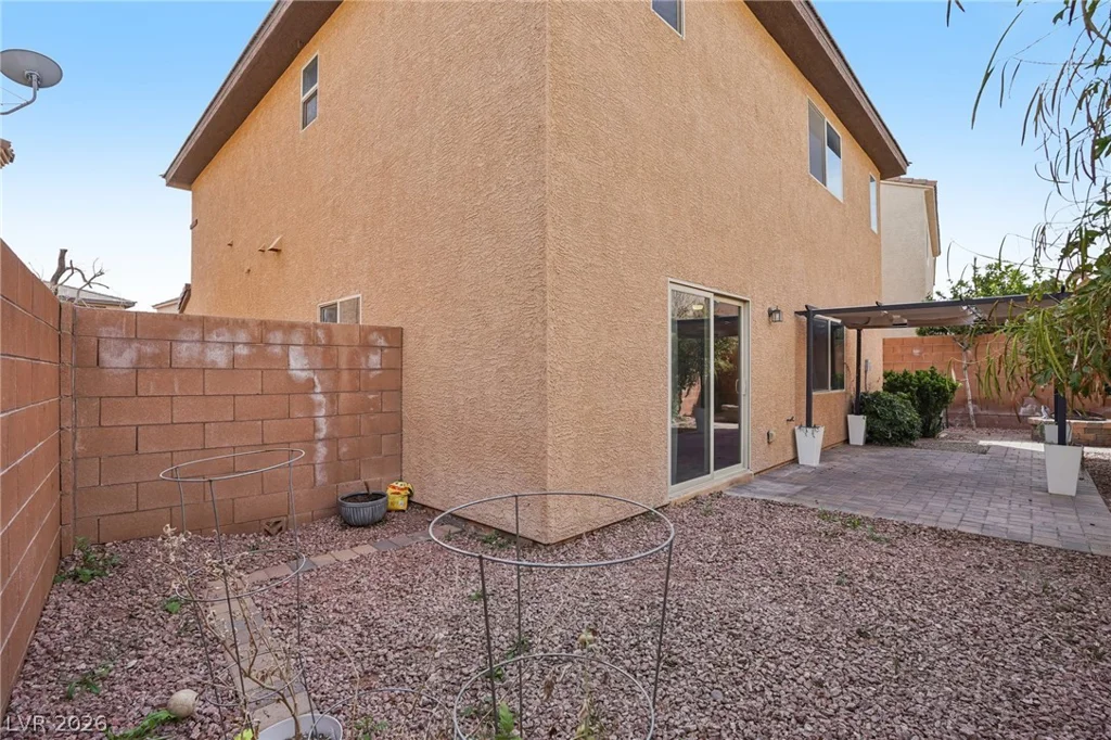 10612 Capitol Peak, Las Vegas, NV 89166