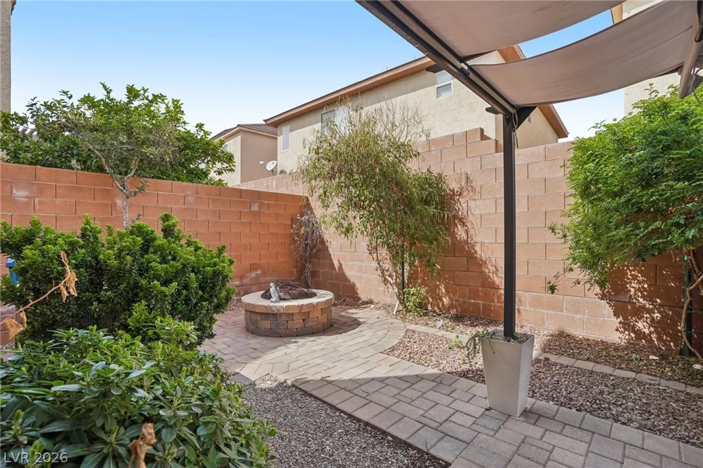 10612 Capitol Peak, Las Vegas, NV 89166