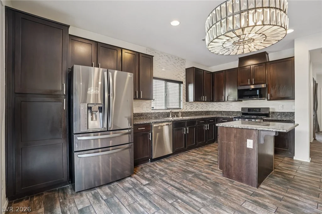 10612 Capitol Peak, Las Vegas, NV 89166