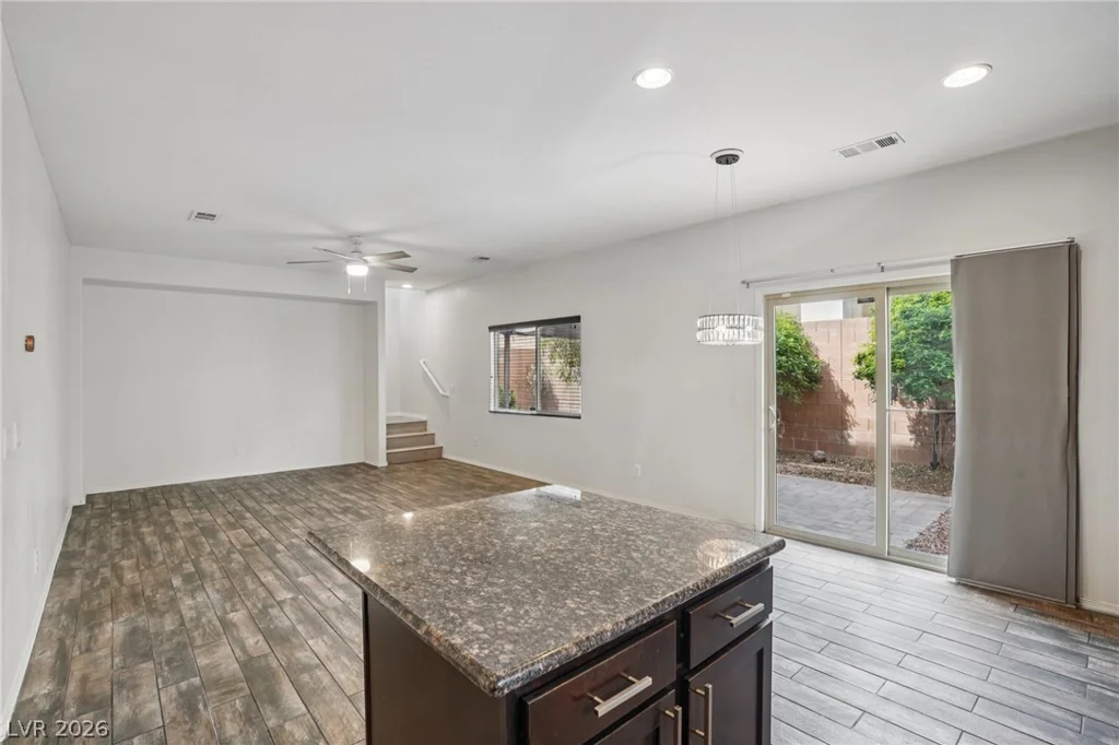 10612 Capitol Peak, Las Vegas, NV 89166