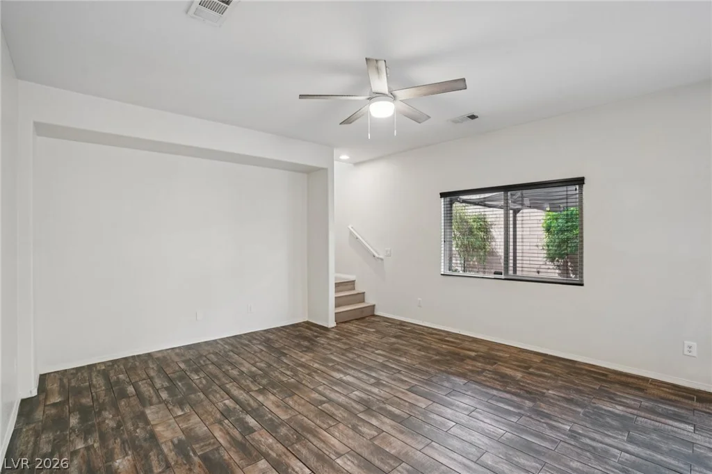 10612 Capitol Peak, Las Vegas, NV 89166