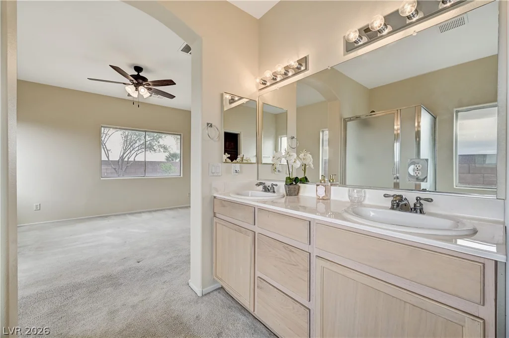 1438 Auburn Valley, Las Vegas, NV 89123