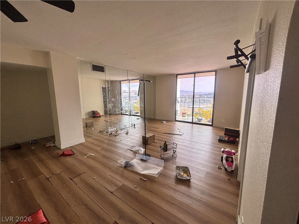 3930 University Center, Las Vegas, NV 89119