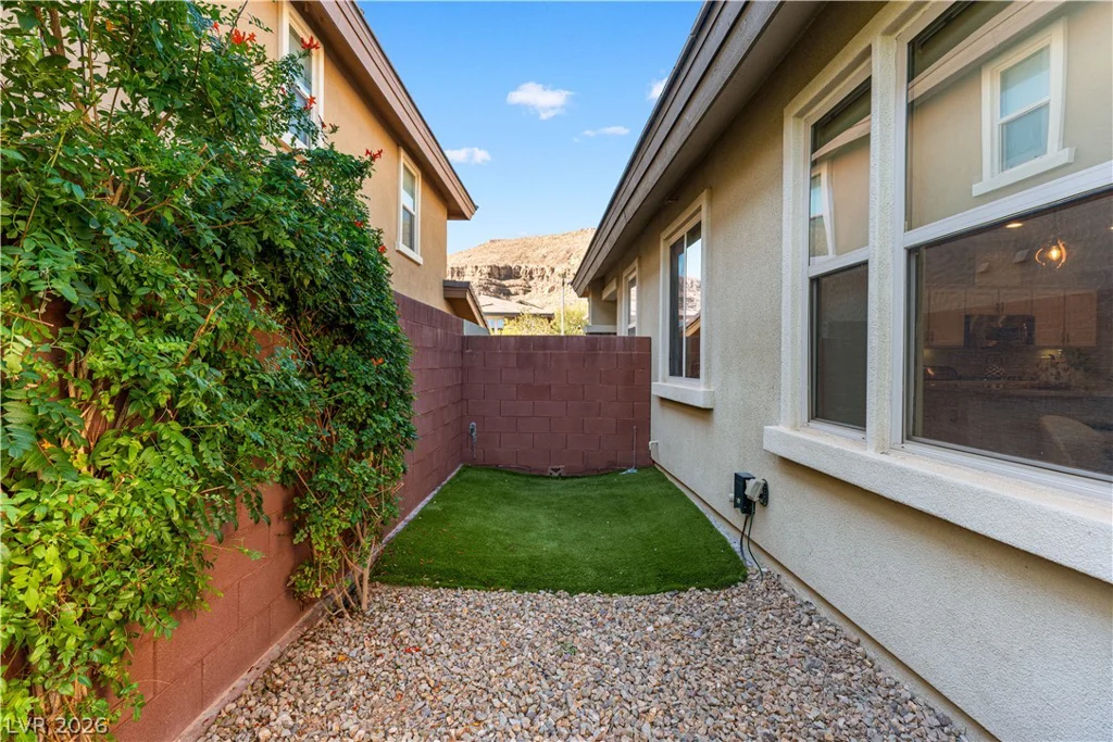 5532 Bethany Bend, Las Vegas, NV 89135