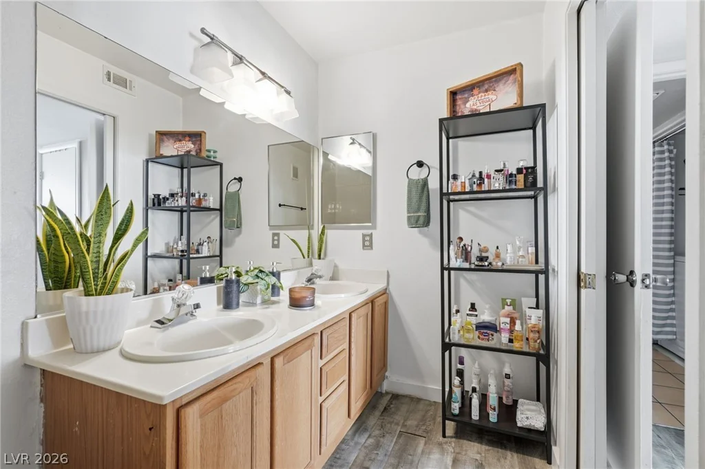 3065 Casey, Las Vegas, NV 89120