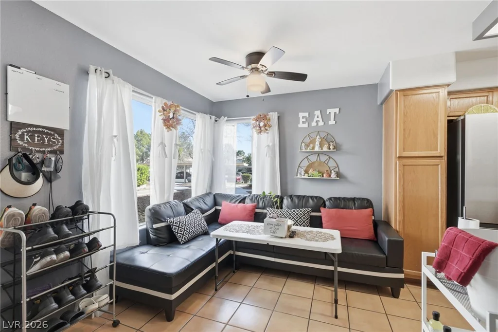 3065 Casey, Las Vegas, NV 89120