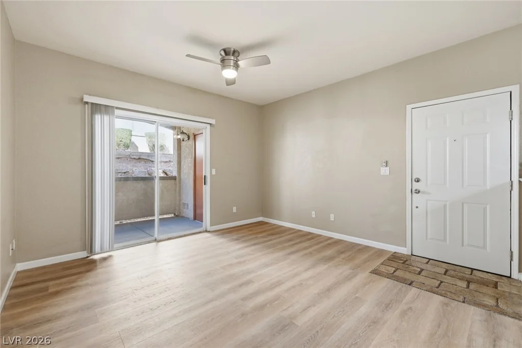 10237 King Henry, Las Vegas, NV 89144