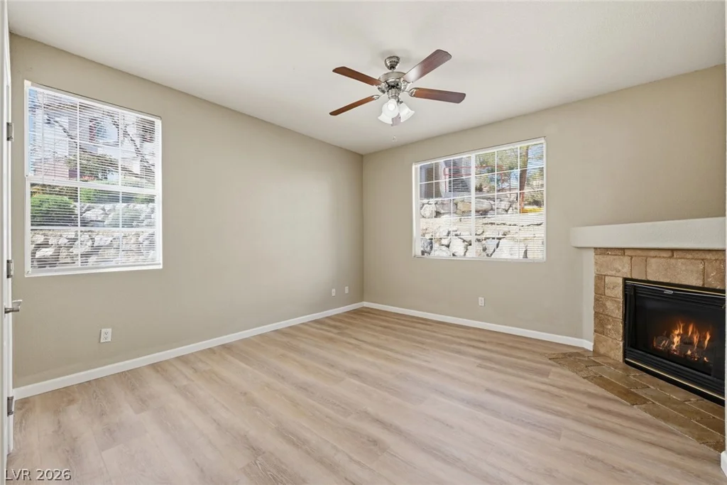 10237 King Henry, Las Vegas, NV 89144
