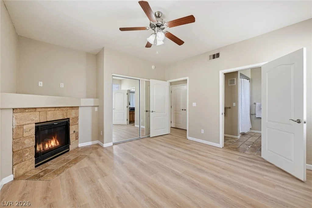 10237 King Henry, Las Vegas, NV 89144