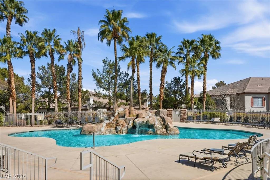 10237 King Henry, Las Vegas, NV 89144