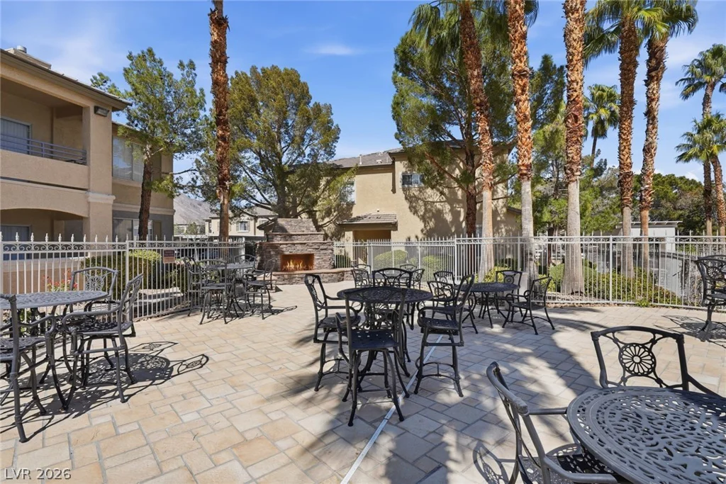 10237 King Henry, Las Vegas, NV 89144