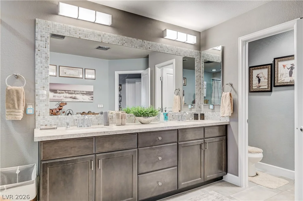 8354 Bartholomew Park, Las Vegas, NV 89139