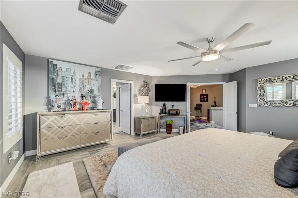 8354 Bartholomew Park, Las Vegas, NV 89139