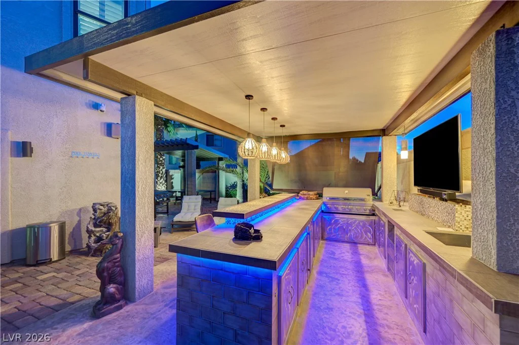8354 Bartholomew Park, Las Vegas, NV 89139