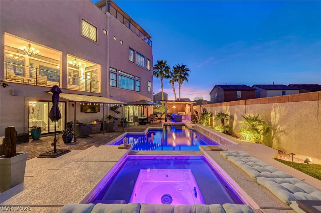 8354 Bartholomew Park, Las Vegas, NV 89139