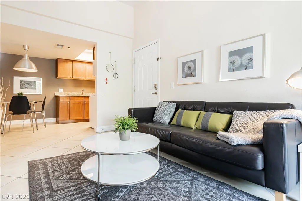 4200 Valley View, Las Vegas, NV 89103