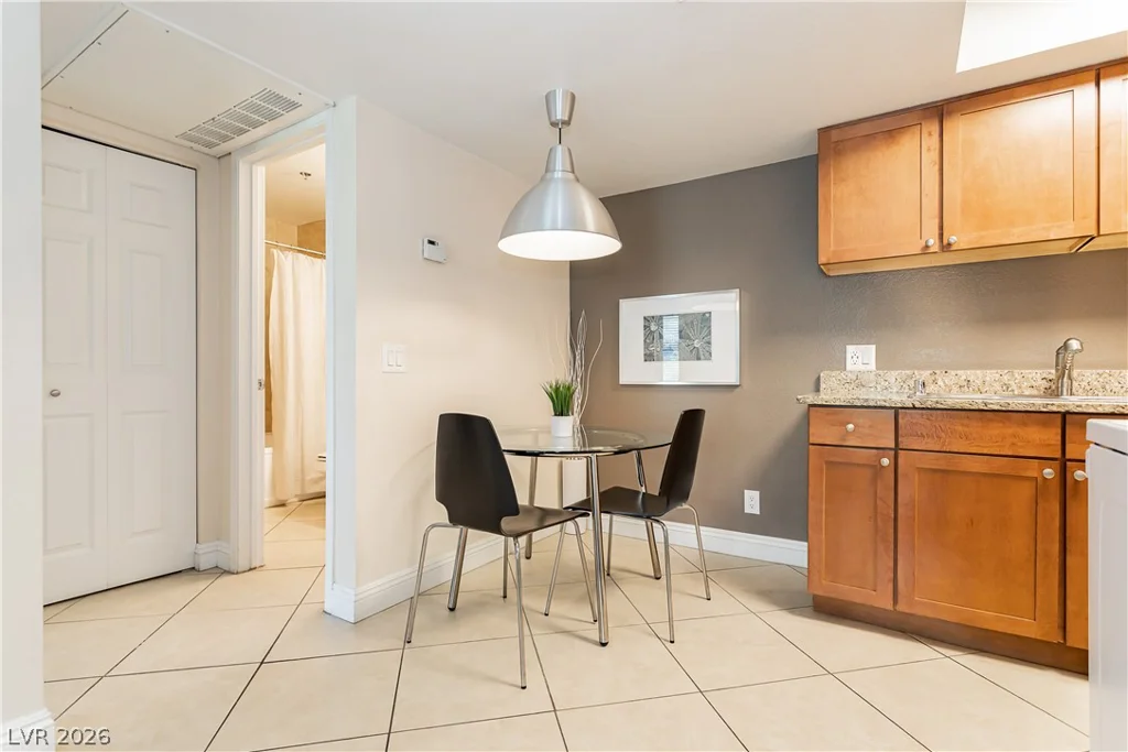 4200 Valley View, Las Vegas, NV 89103