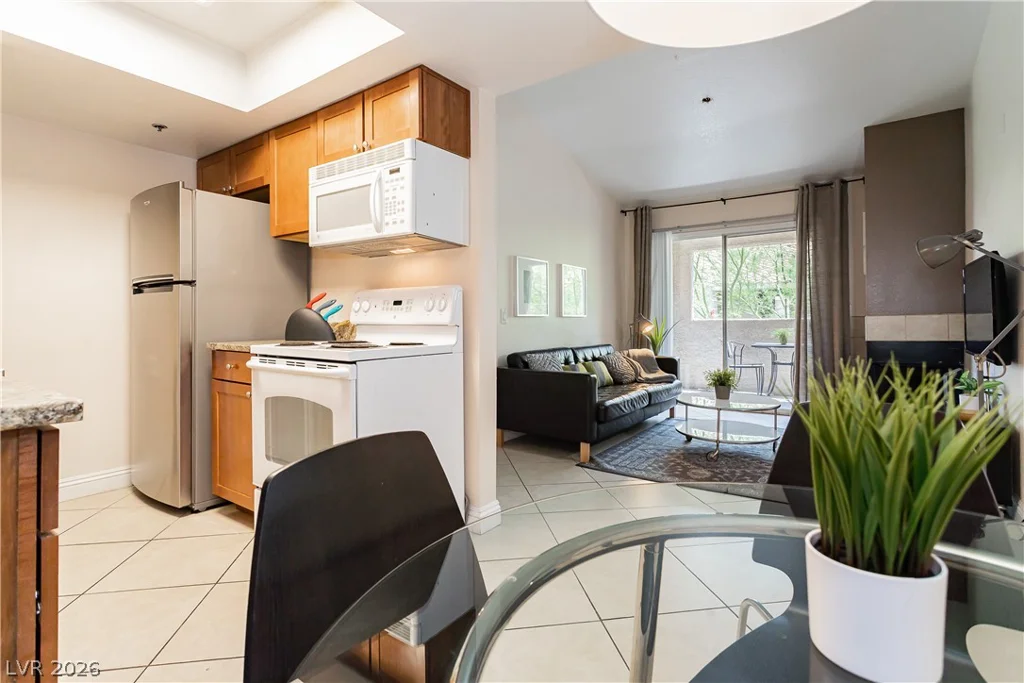 4200 Valley View, Las Vegas, NV 89103