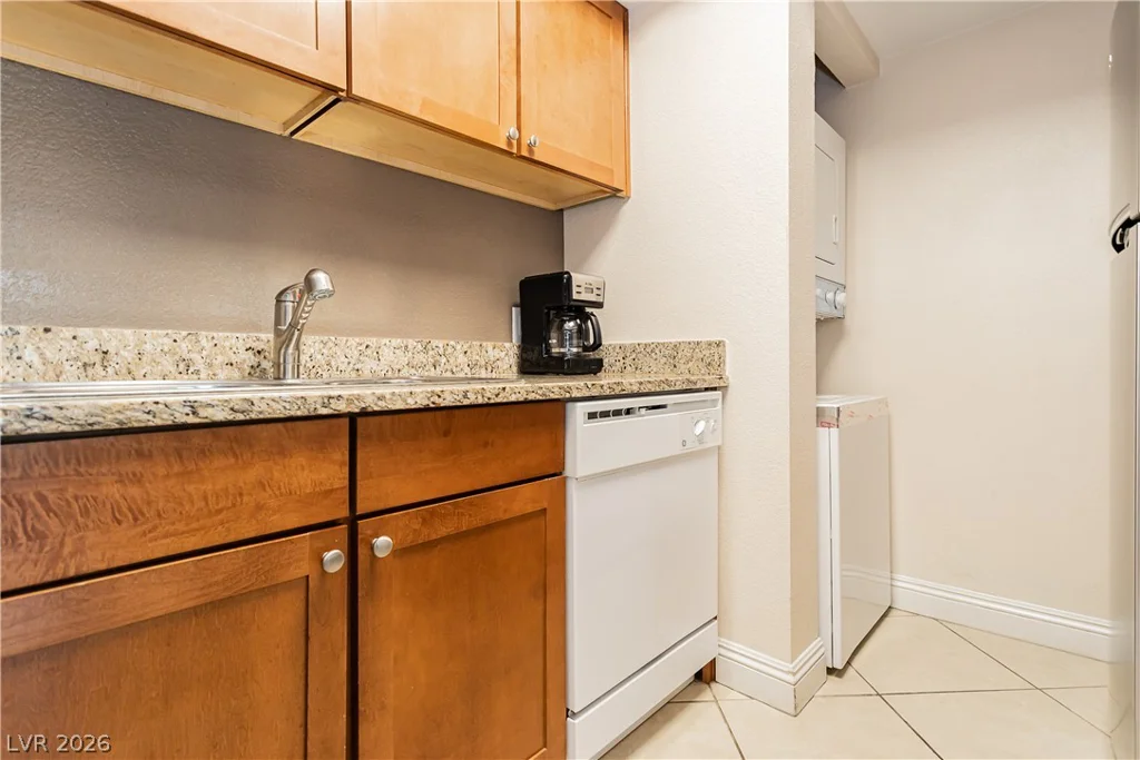 4200 Valley View, Las Vegas, NV 89103