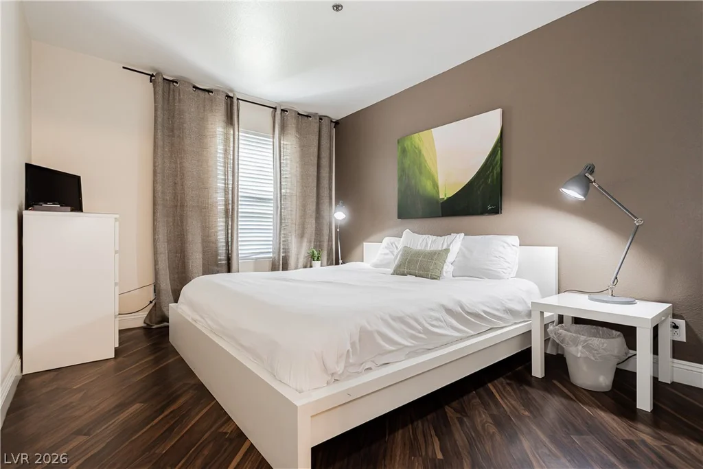 4200 Valley View, Las Vegas, NV 89103