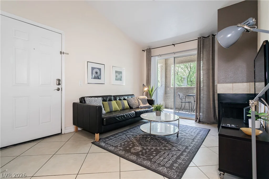 4200 Valley View, Las Vegas, NV 89103