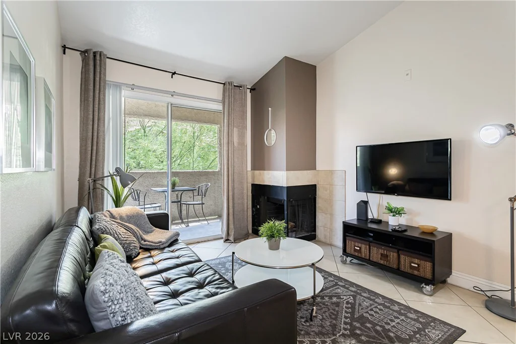 4200 Valley View, Las Vegas, NV 89103