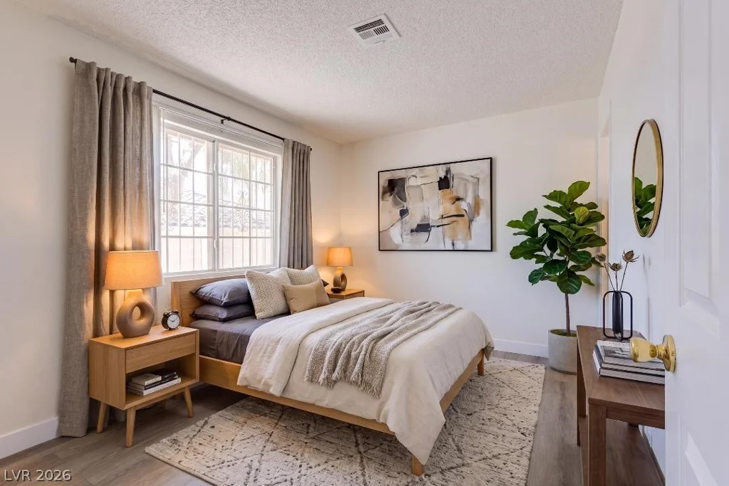 2140 Chertsey, Las Vegas, NV 89108