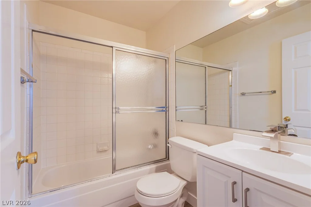 2140 Chertsey, Las Vegas, NV 89108