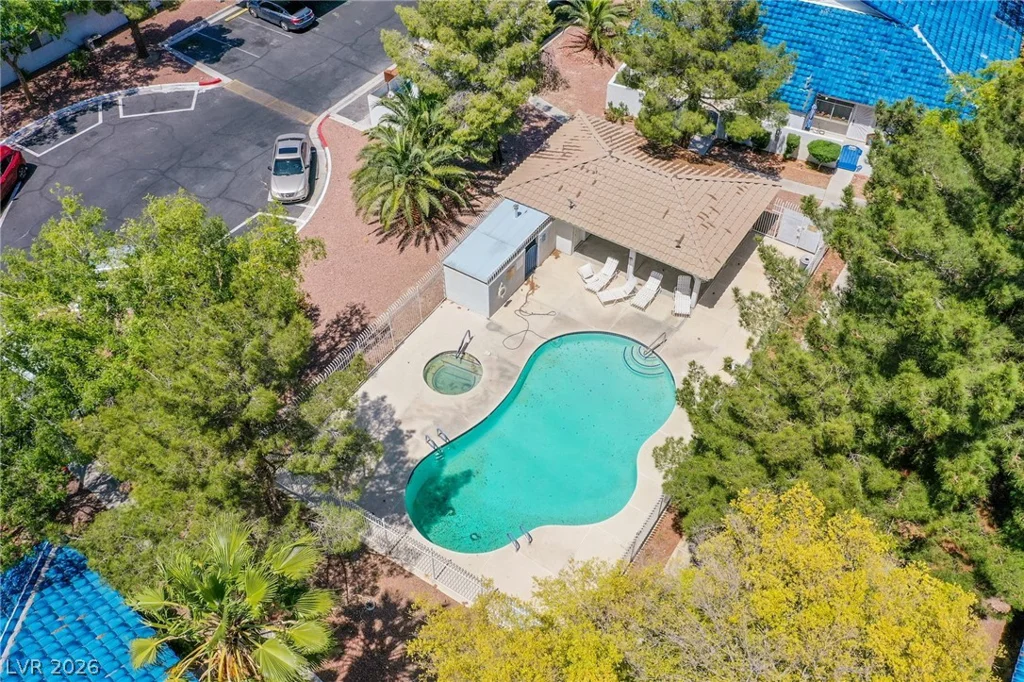 2140 Chertsey, Las Vegas, NV 89108