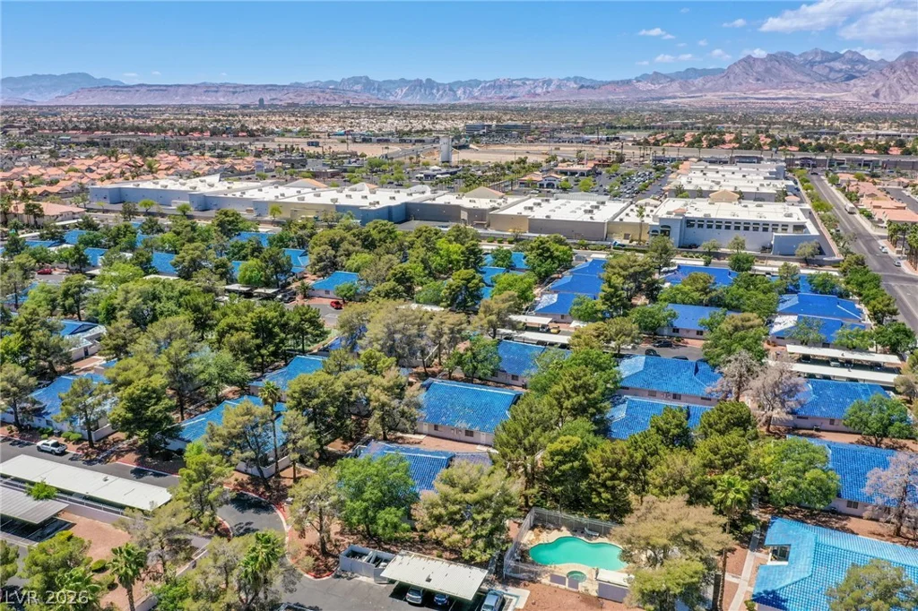 2140 Chertsey, Las Vegas, NV 89108