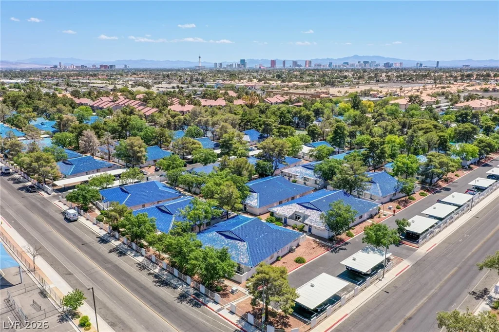 2140 Chertsey, Las Vegas, NV 89108