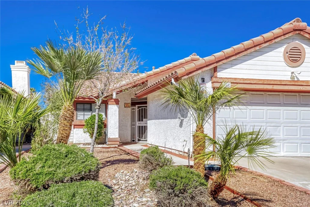 760 Inglenook, Las Vegas, NV 89123
