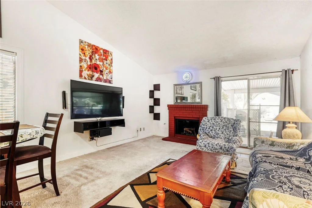 760 Inglenook, Las Vegas, NV 89123