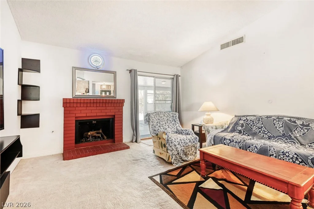 760 Inglenook, Las Vegas, NV 89123