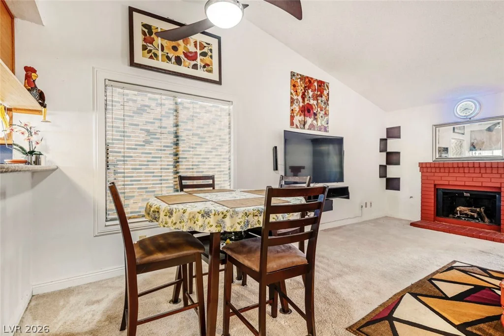 760 Inglenook, Las Vegas, NV 89123
