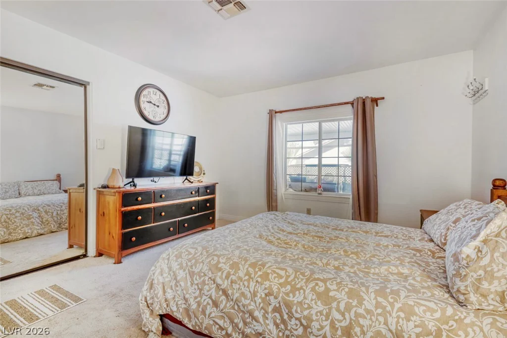 760 Inglenook, Las Vegas, NV 89123