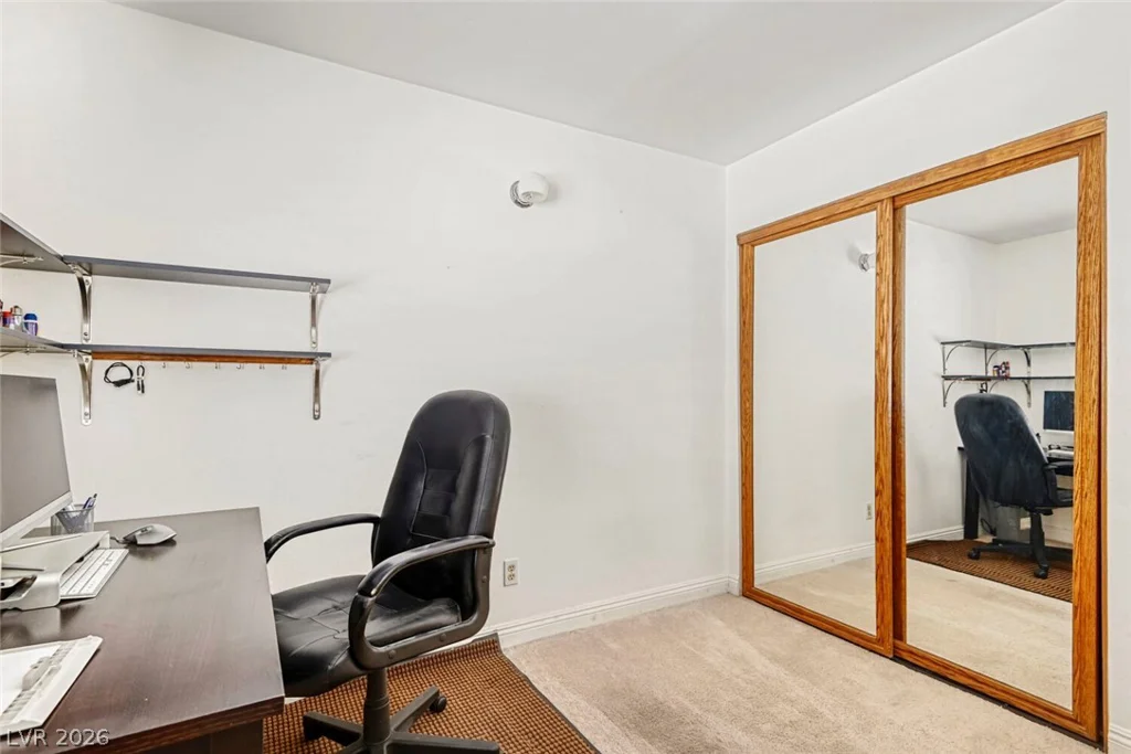 760 Inglenook, Las Vegas, NV 89123