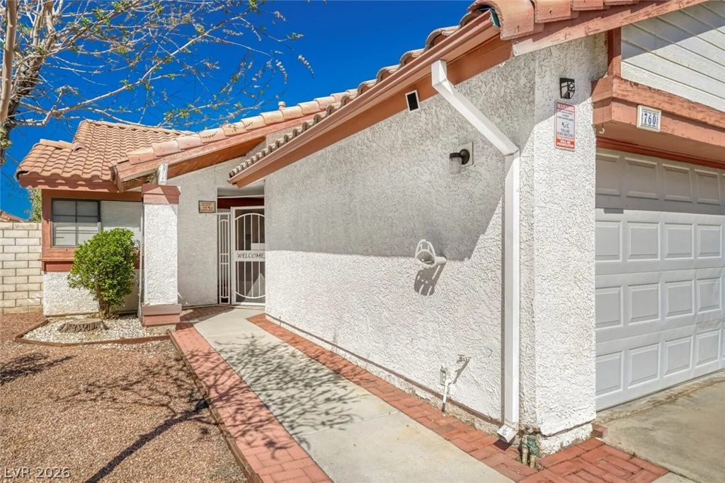 760 Inglenook, Las Vegas, NV 89123