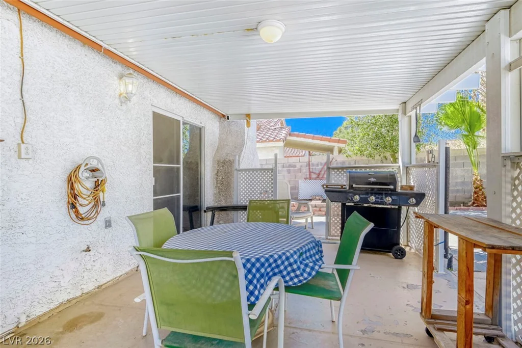 760 Inglenook, Las Vegas, NV 89123