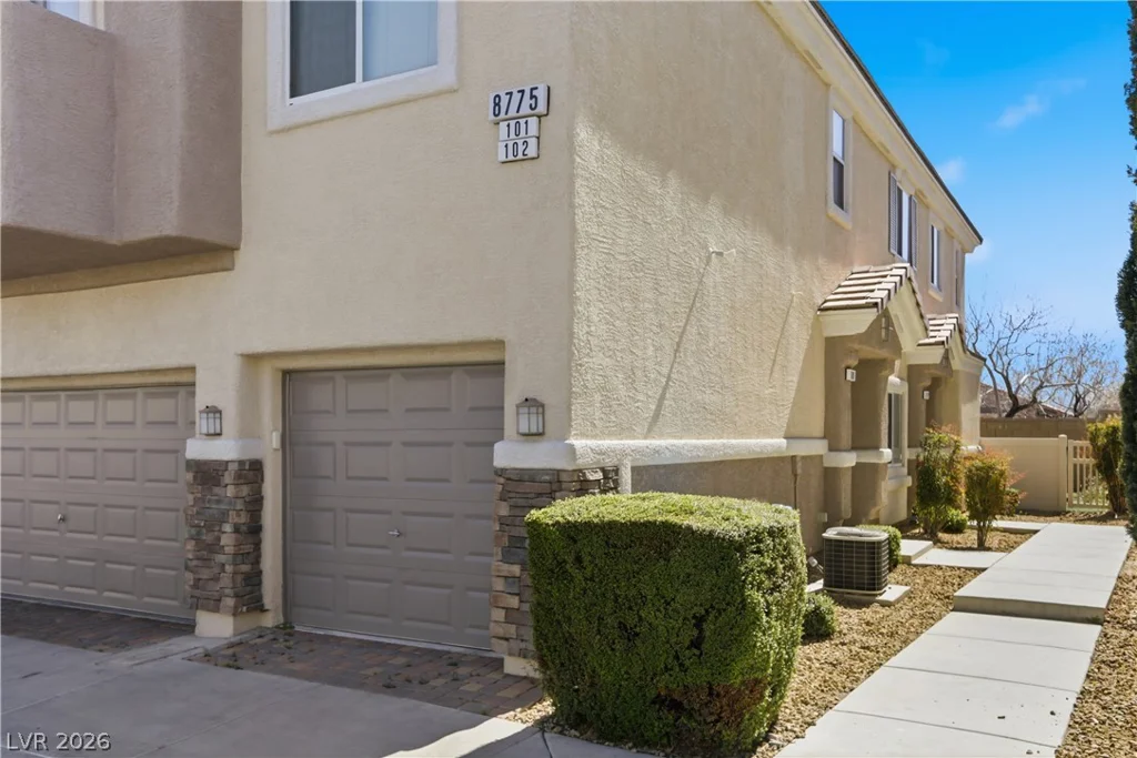 8775 Traveling Breeze, Las Vegas, NV 89178