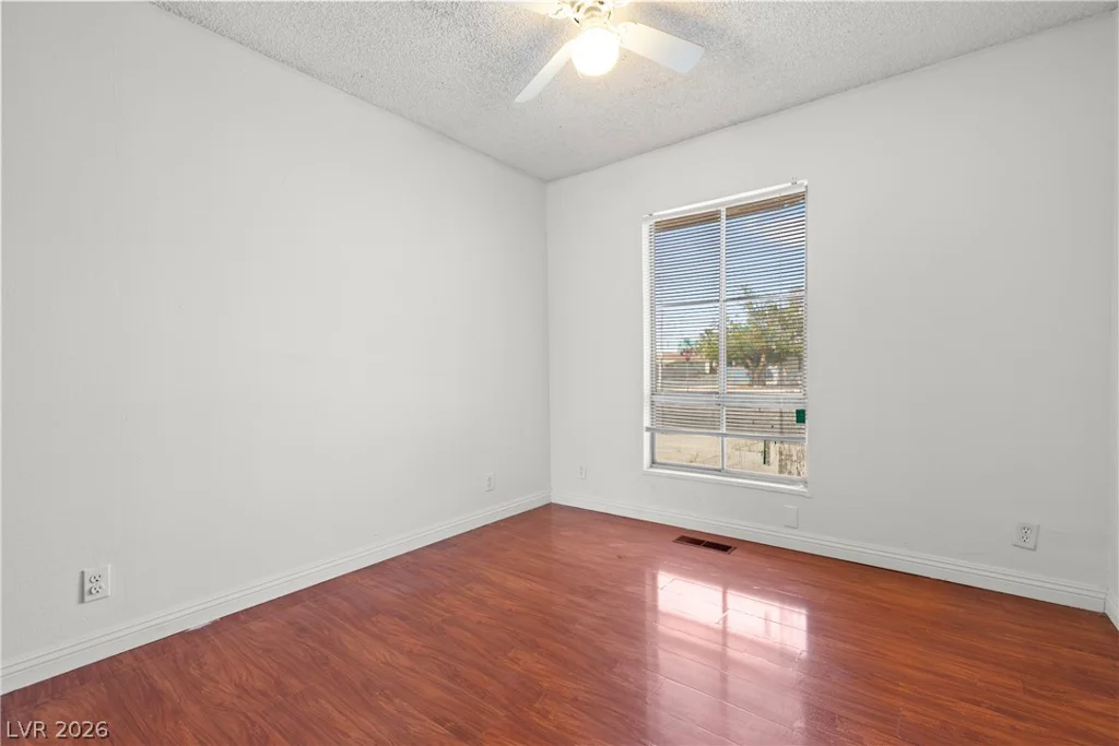 2909 Merritt, Las Vegas, NV 89102